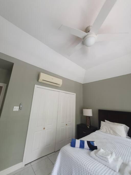 Villa Townhouse By The Bay, Little Bay Country Club ,Negril Orange Bay Exterior foto